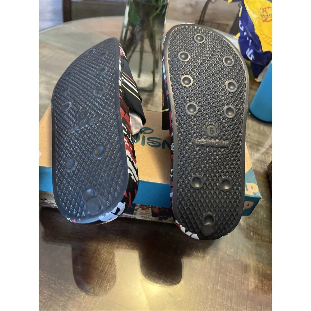 Ground Up Disney Cars Slides - Boys Size 5